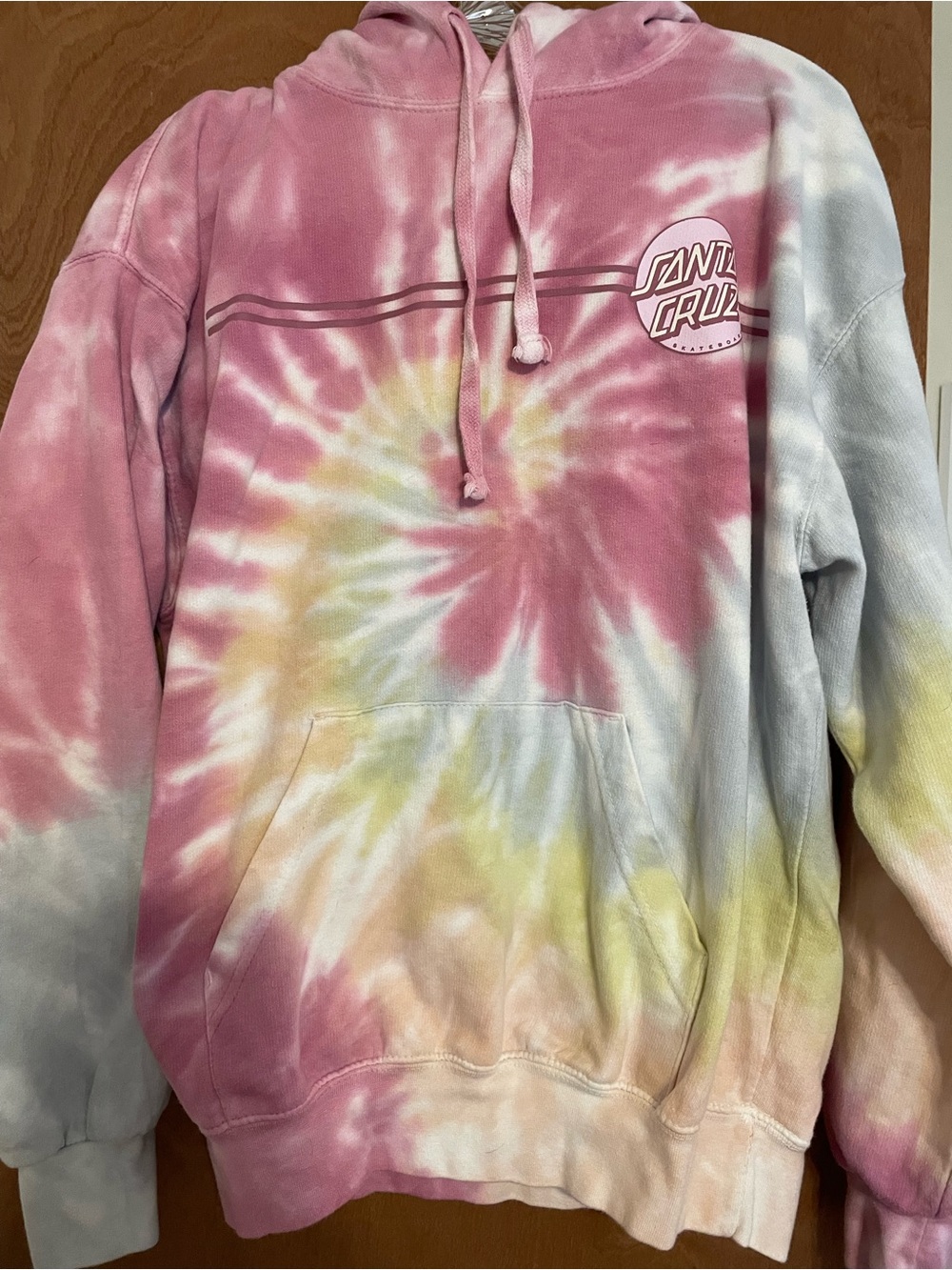 Santa Cruz hoodie size medium